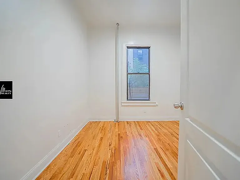 853 Putnam Ave #1 — Photo 12
