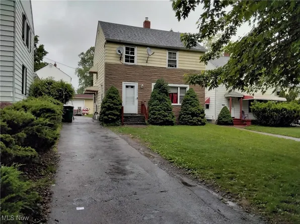 18605 Maple Heights Blvd, Maple Heights, OH 44137