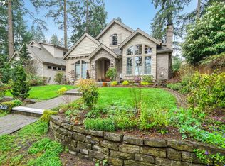 324 9th St, Lake Oswego, OR 97034
