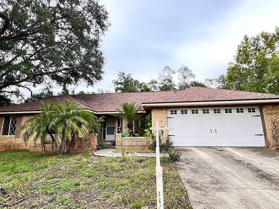 1st image of 336 Lazy Acres Ln