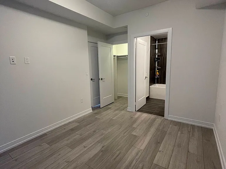 225 Village Green Sq #2803 — Photo 9