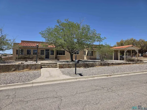 906 Kopra St, Truth Or Consequences, NM 87901