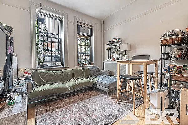 1st image of 701 Franklin Ave #1F