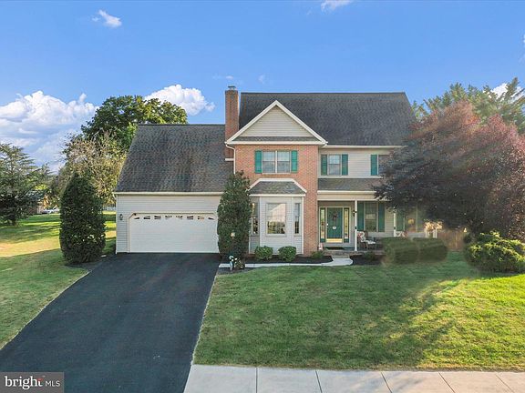 3rd image of 1440 Highfield Ct