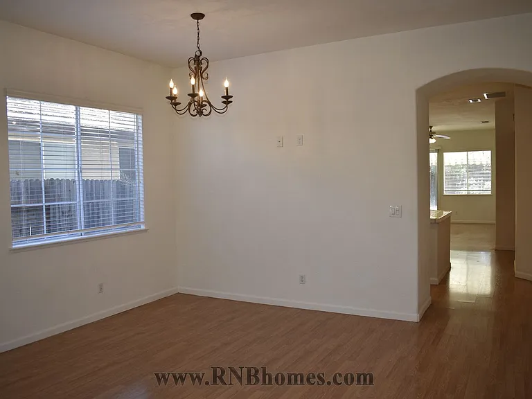 18 Diggins Dr — Photo 4