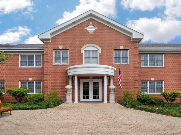 1234 Depot St Unit 106, Glenview, IL 60025