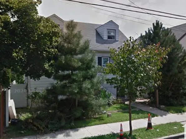 43 Grandview Ave Floor 2, Staten Island, NY 10303