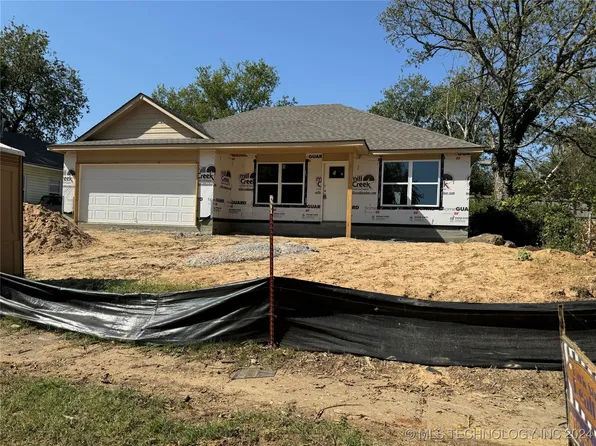 216 N Division St, Sapulpa, OK 74066