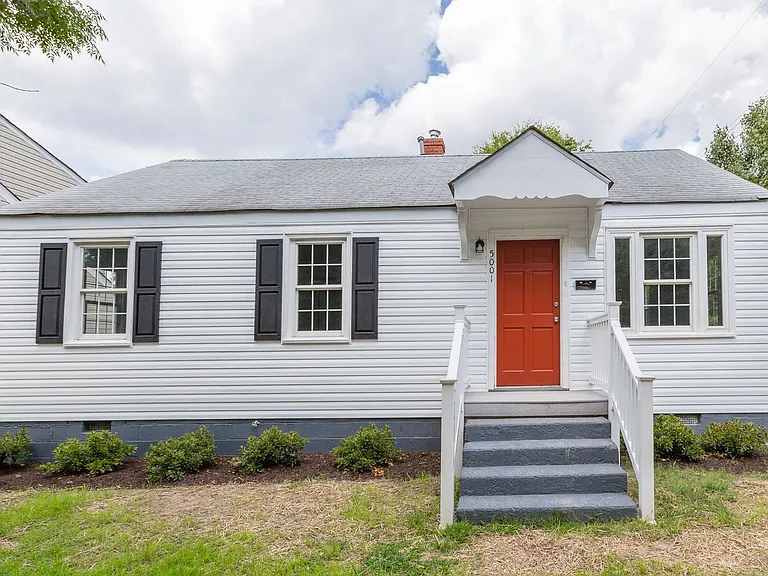 5001 Schutte Ave — Photo 1