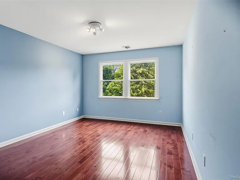 10 Osborne Ln — Photo 23