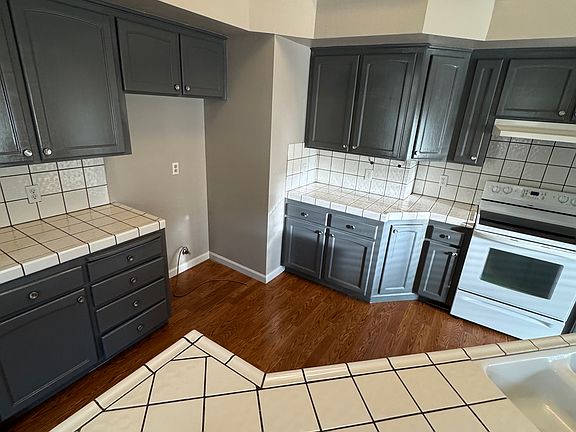 5th image of 1863 E Ryan Ln