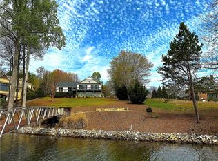 302 S Tradewind Way, Seneca, SC 29672