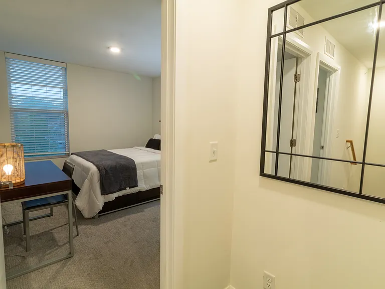 The King Apartments — Photo 67