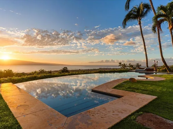 85 Lau Awa Pl, Lahaina, HI 96761