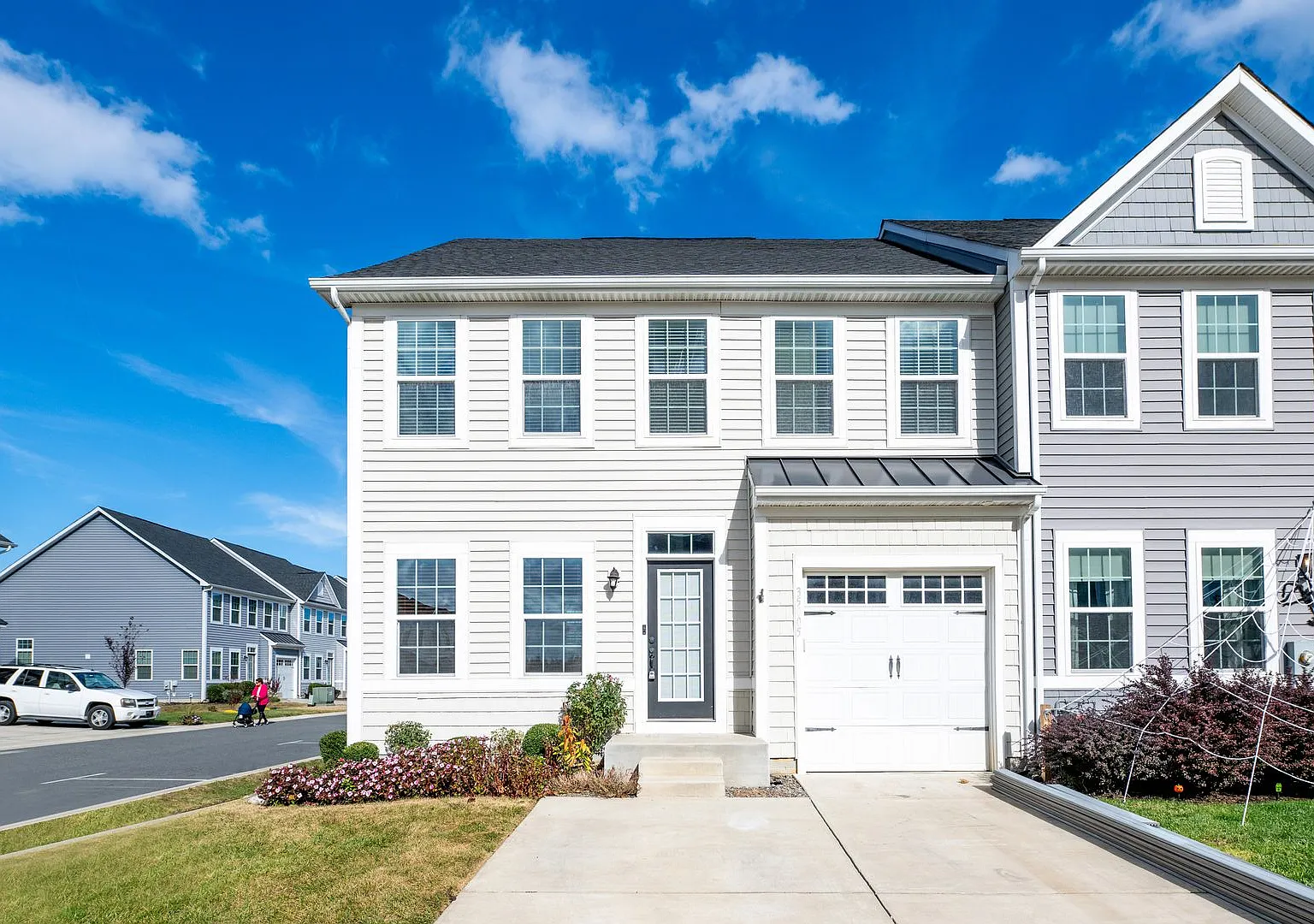 Spacious 4-Bedroom End-Unit Townhome in Lewes | $2,875/mo — Photo 1