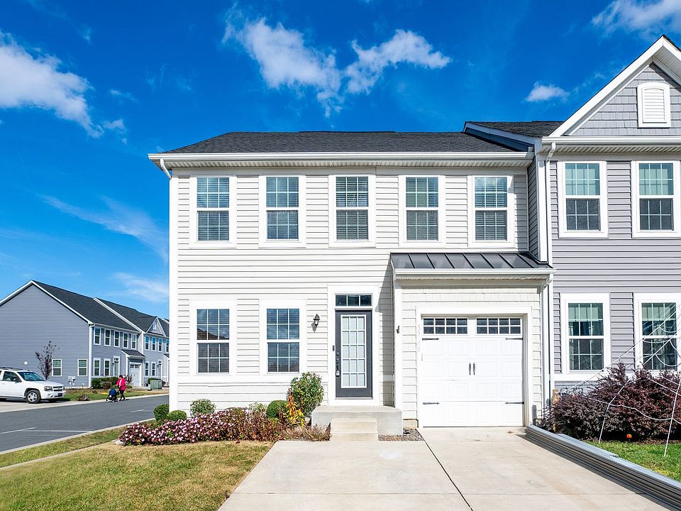 1st image of 35005 Shorebird Ln