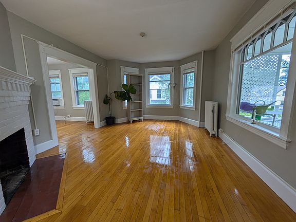 3rd image of 35 Kendrick Pl APT 2F