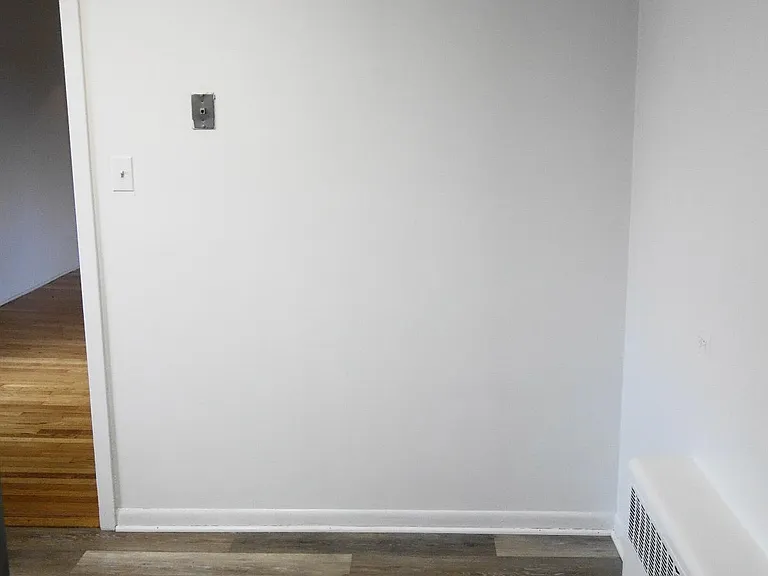 Kitchen Eating Area