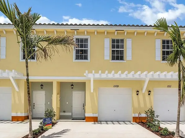 1027 NW 40th Terrace, Lauderhill, FL 33313