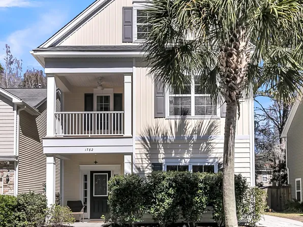 1782 Towne St, Johns Island, SC 29455