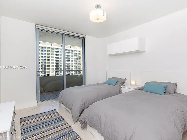 5555 Collins Ave #9U — Photo 16