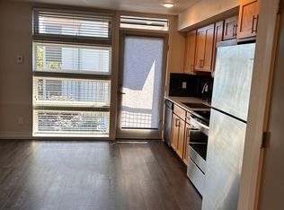 3829 California Ave SW #304, Seattle, WA 98116