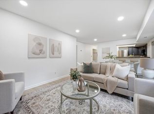 300 Briarcrest Dr Unit 140, Ann Arbor, MI 48104