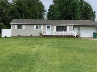 3052 W Lakeside Dr, West Branch, MI 48661