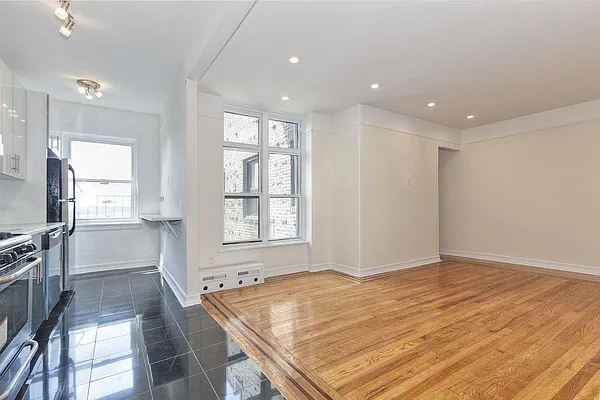 Sold by Fillmore | media 3