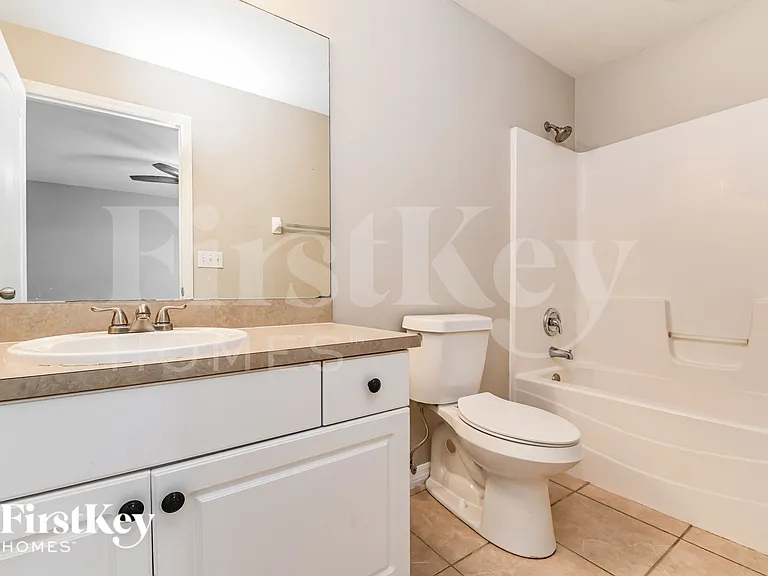 2837 NW 27th Ave — Photo 13