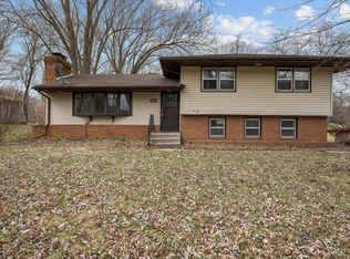 2412 W 3rd St, Coal Valley, IL 61240