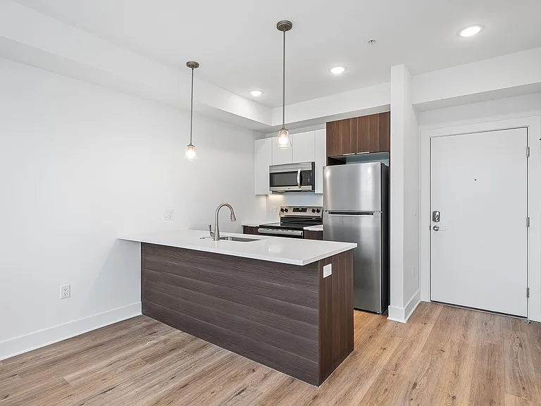 4324 Lancaster Ave — Photo 37