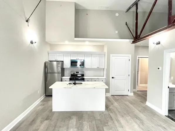 344 Conarroe St #2, Philadelphia, PA 19128