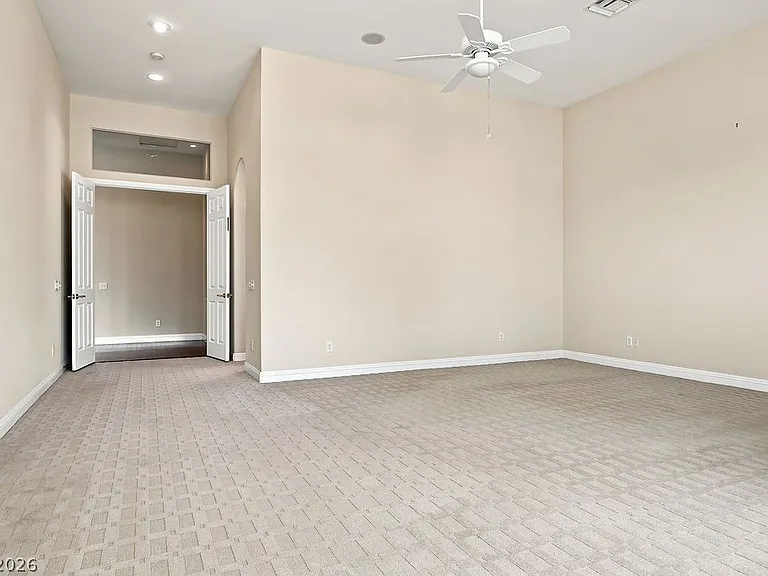 6 Old Marsh Ct — Photo 33