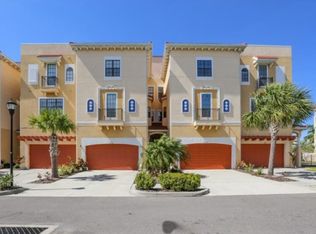 6410 Mayra Shores Ln, Apollo Beach, FL 33572