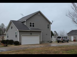 1073 Horseshoe Rd, Elizabeth City, NC 27909