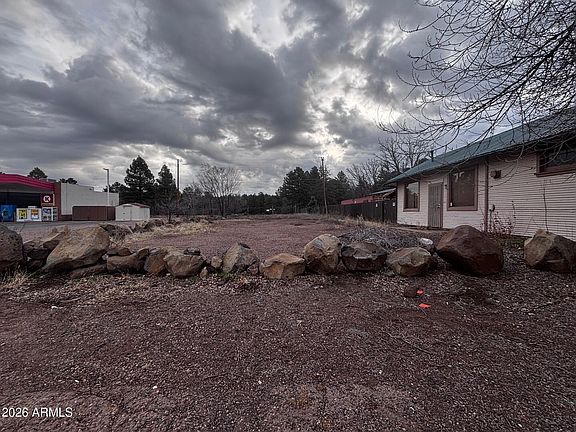 3rd image of 21230027B W White Mountain Blvd -- #67B