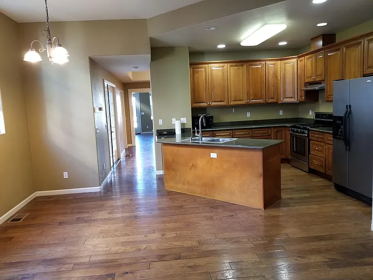 3962 Louis Krohn Dr — Photo 5