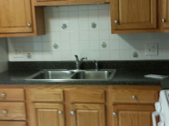 4th image of 1600 Tygart St #8