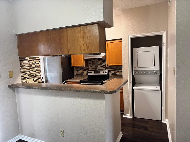 3600 Jeanetta St — Photo 6