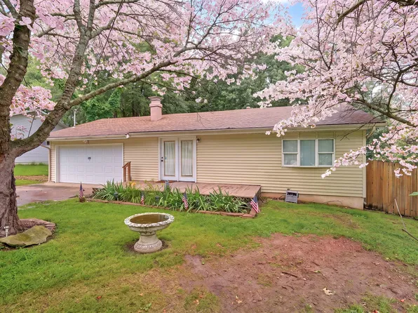 2653 E Cragmont Street, Springfield, MO 65804