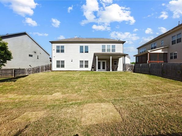 345 Varenna Ln, Sugar Hill, GA 30518
