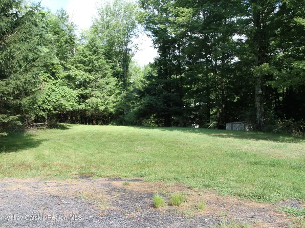 137 Old Turnpike Road, Woodridge, NY 12789