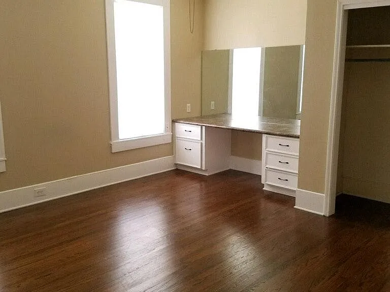 3131 Centenary Blvd — Photo 5