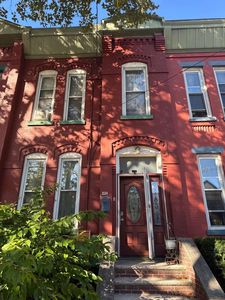 224 Ege Ave, Jersey City, NJ, 07304