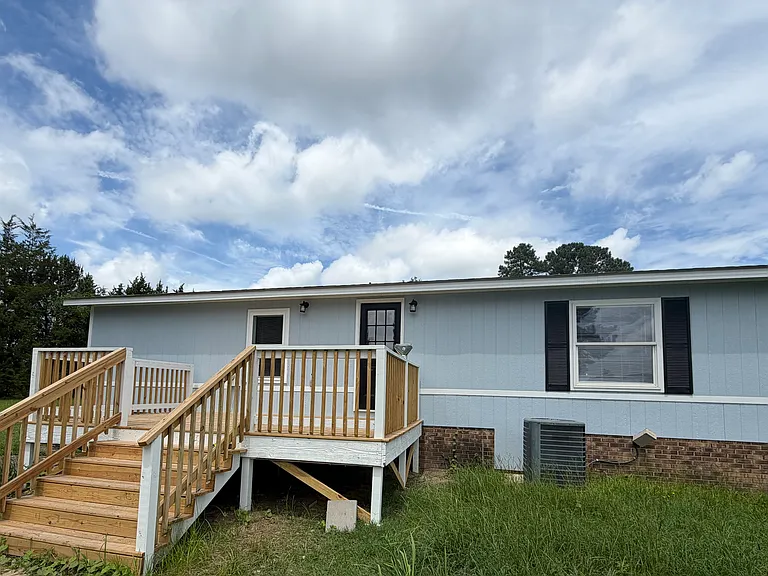 1548 Cornwallis Rd — Photo 15