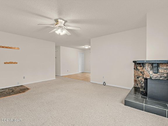 5th image of 5933 E 22nd Ave