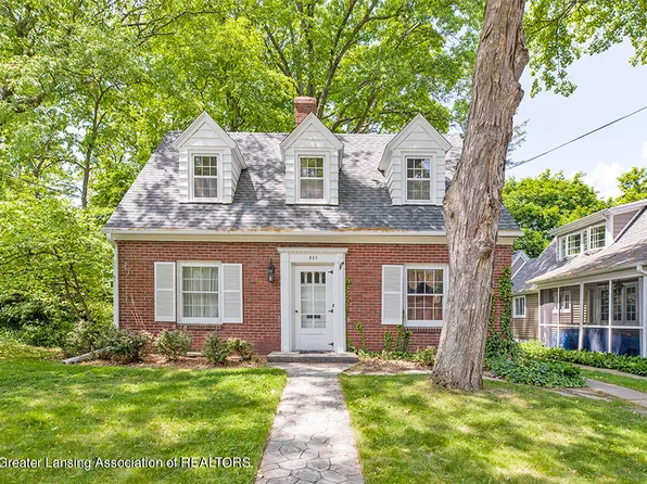 935 Sunset Ln, East Lansing, MI 48823