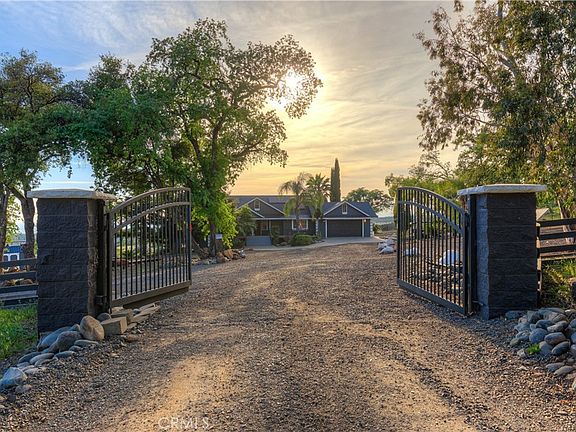 2nd image of 3929 Pardes Way