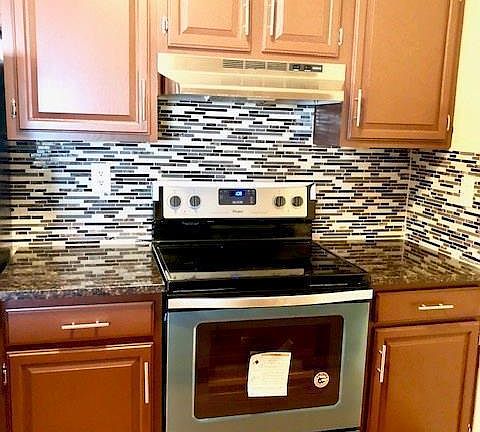 2nd image of 513 Aspen Dr #513